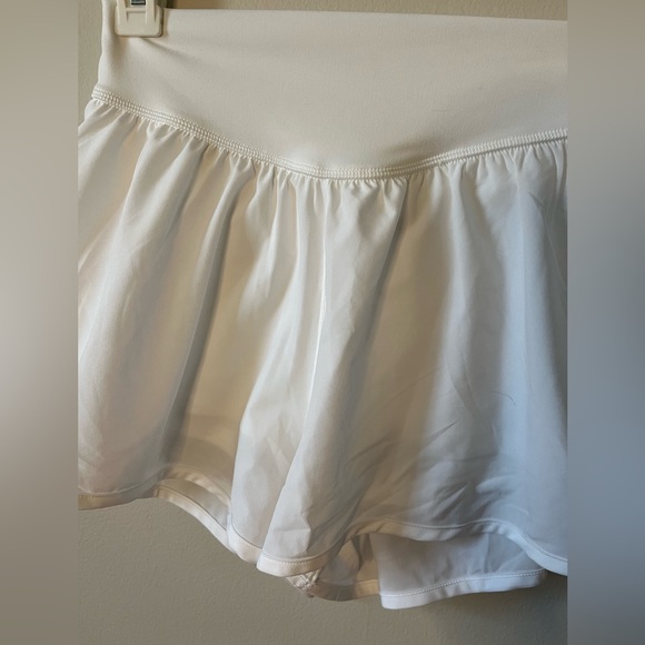 Aerie offline new with tags white athletic shorts. - Picture 4 of 7